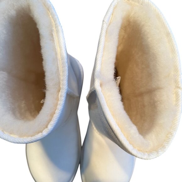 UGG cream sugar short suede boots NWOT Size 7 - Picture 2 of 5